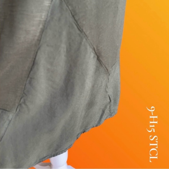 Olive Green Women's Top with Sunflower Detail - Picture 7 of 11